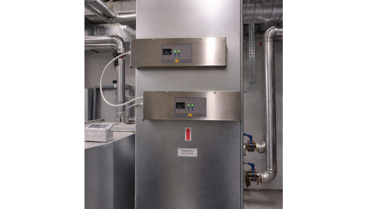 Sistema UV-C per trattamento aria su macchinario